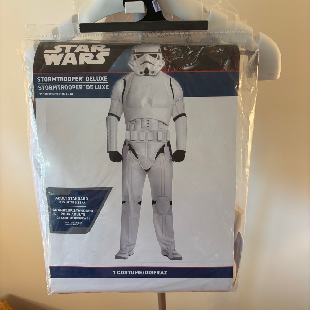 NWT - Star Wars Stormtrooper Deluxe Halloween Costume SZ Adult Standard